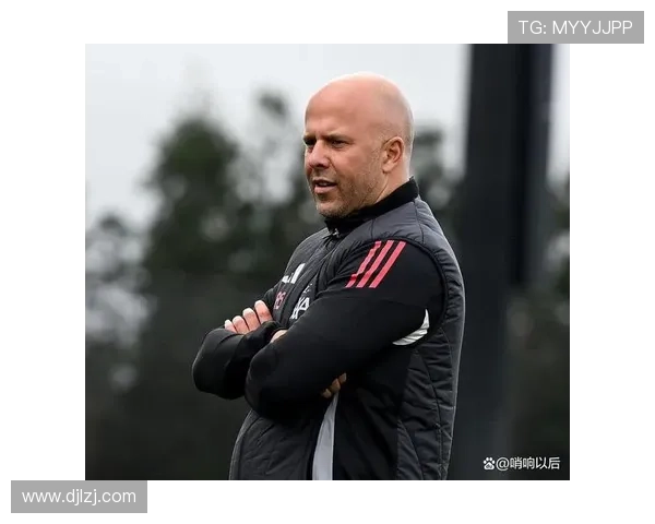 利物浦客场航班延误四小时球队发布会取消状况堪忧